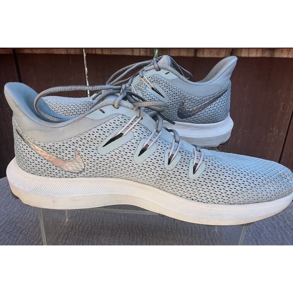 Women's Nike Quest 2 Athletic Sneaker Size 9 Light Blue